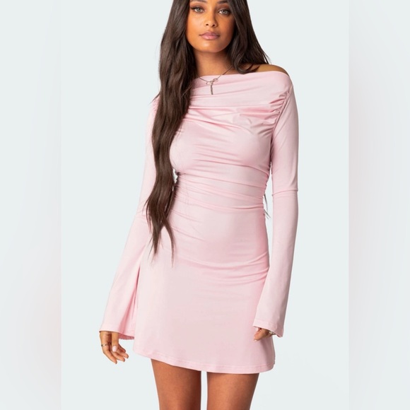 Edikted Dresses & Skirts - NWT Edikted Pink Off Shoulder Ruched Long Bell Sleeve Mini Dress
